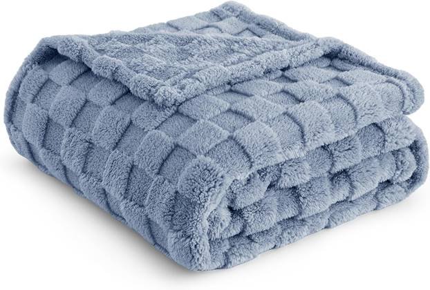 Best Fleece Blanket for Couch and bed